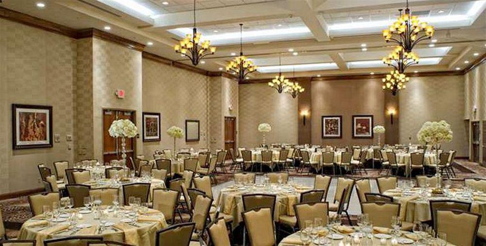 Hilton Garden Inn Clifton Park Exterior photo