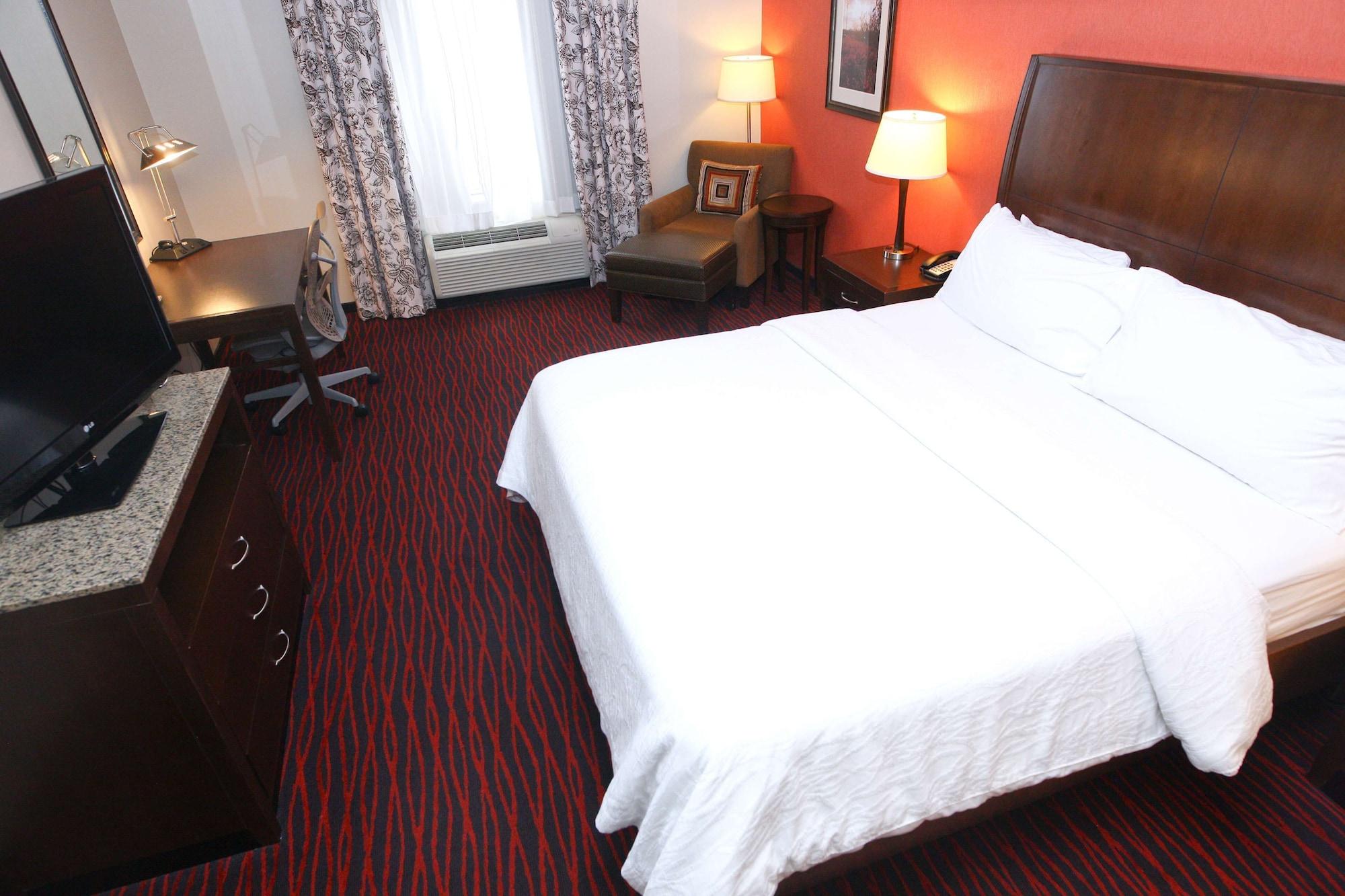 Hilton Garden Inn Clifton Park Exterior photo
