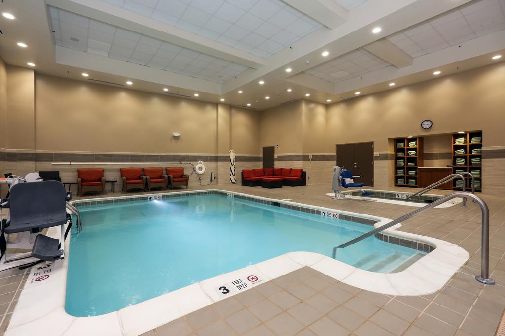 Hilton Garden Inn Clifton Park Exterior photo