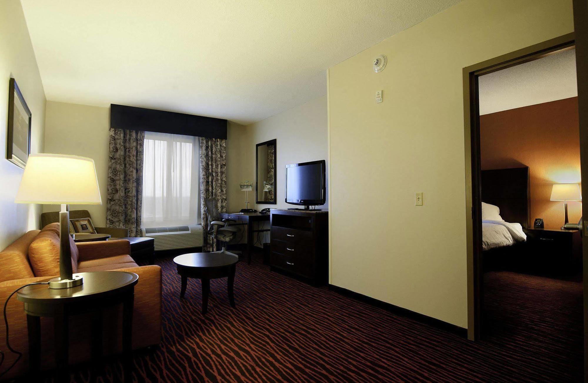 Hilton Garden Inn Clifton Park Room photo